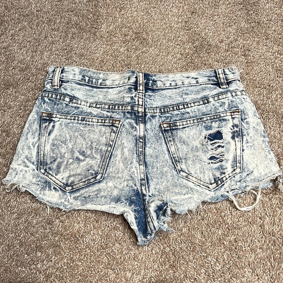 Jean shorts - Picture 3 of 3